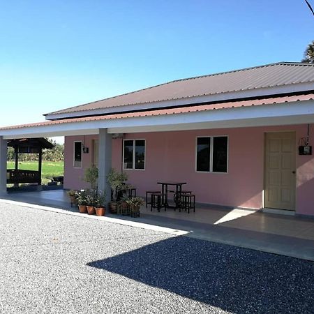 Chalet Desa Halban Кангар Екстер'єр фото