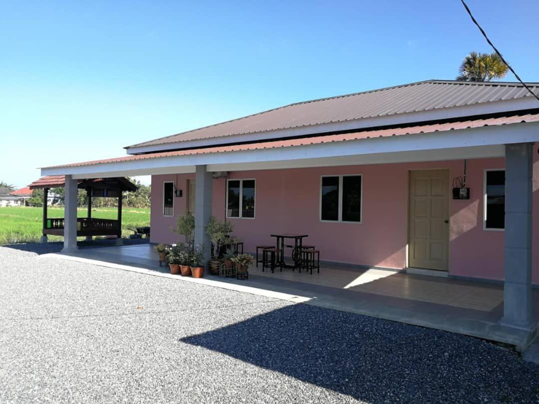 Chalet Desa Halban Кангар Екстер'єр фото